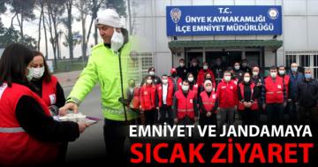 Kızılay ve Daskut’tan Polis ve Jandarma’ya sıcak ziyaret
