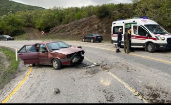 Niksar Ordu yolunda kaza :7 kişi yaralandı