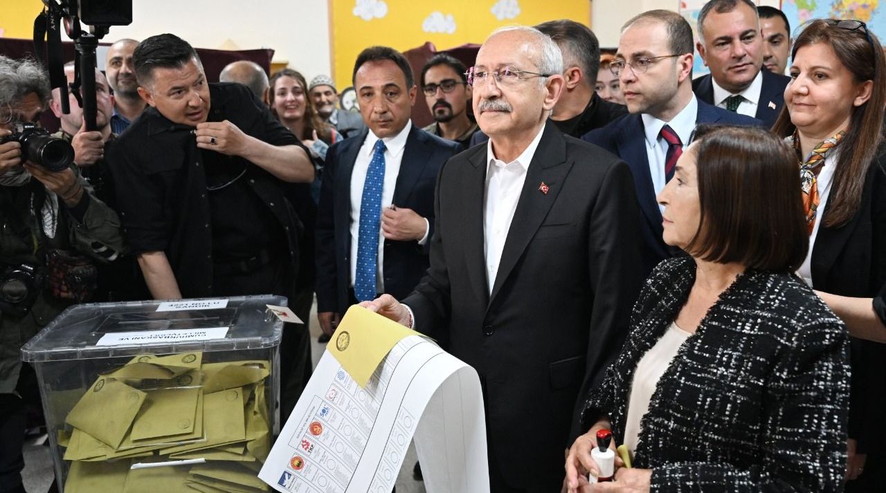 Millet İttifakı Cumhurbaşkanı Adayı Kemal Kılıçdaroğlu Oyunu Kullandı