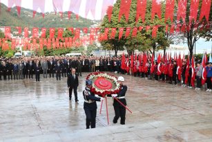 Büyük Önder Atatürk, Ebediyete İntikalinin 85. Yıl Dönümünde Törenlerle Anıldı