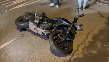 Ünye’de Gece Yarısı Kaza: Motosiklet Devrildi, Sürücü Yaralı