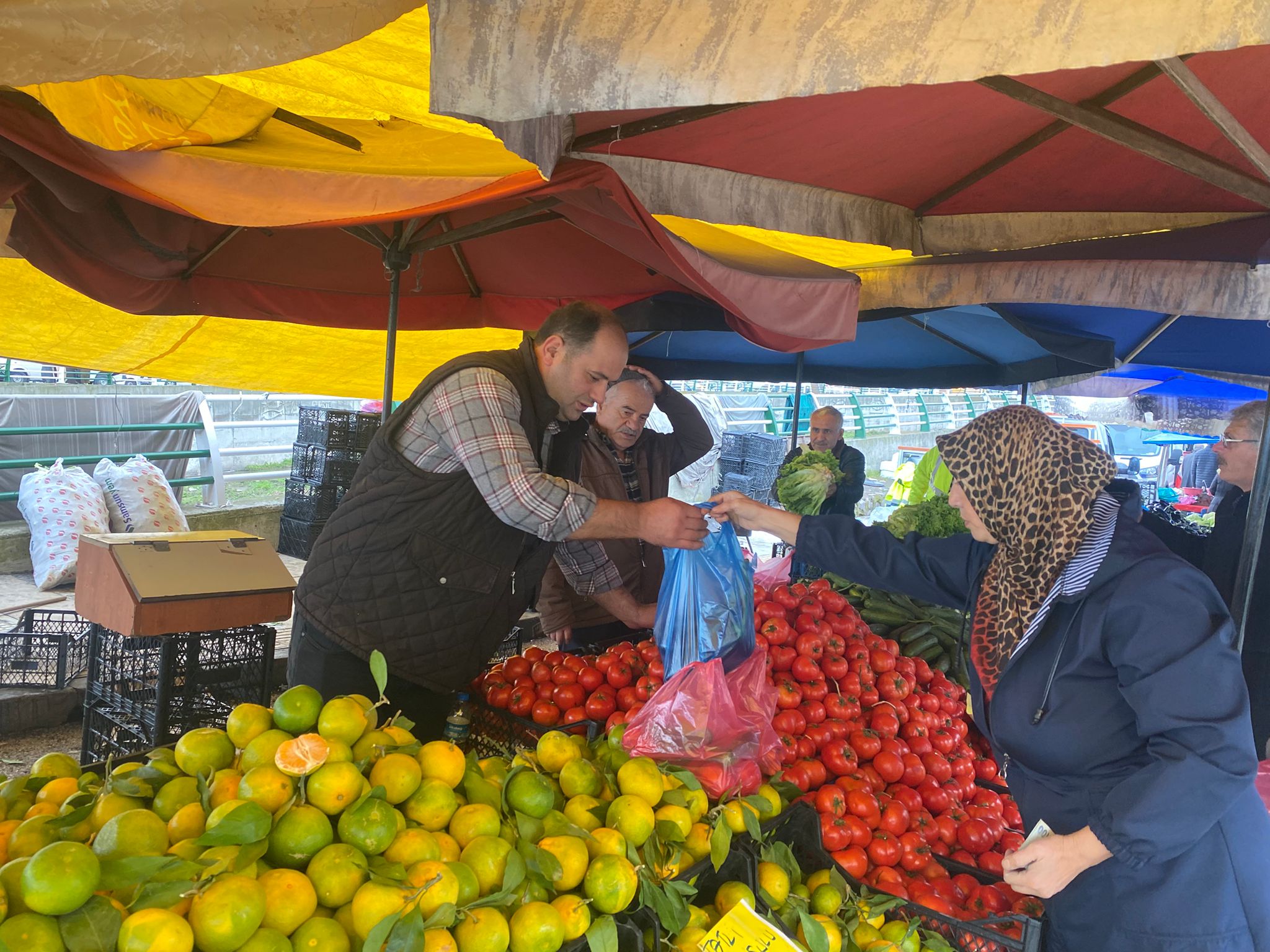 Pazarda Ekonomik Kriz Alışverişi Etkiliyor