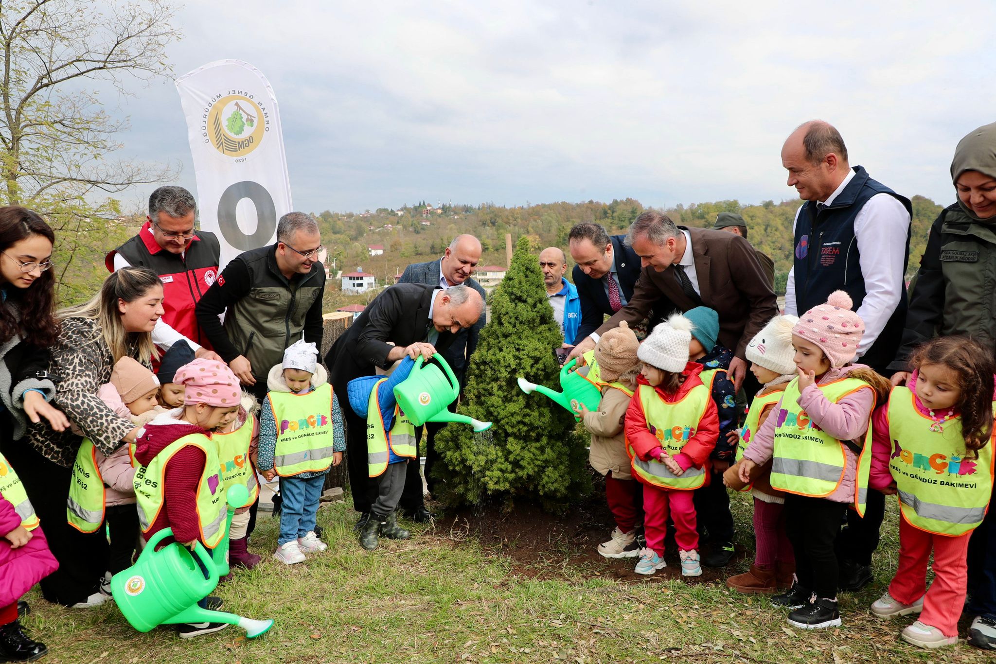 Milli Ağaçlandırma Günü’nde 4.877 Fidan Toprakla Buluştu