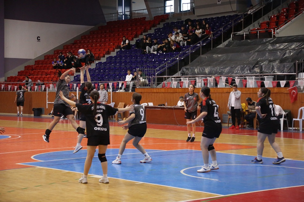 ORDU’DA OKUL SPORLARI MÜSABAKALARI HEYECANLA DEVAM EDİYOR